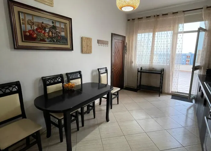 Light Hub Апартаменты