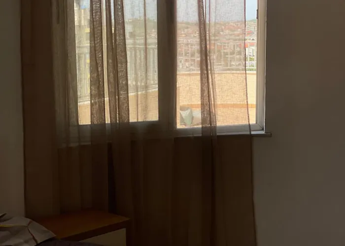 Light Hub Апартаменты